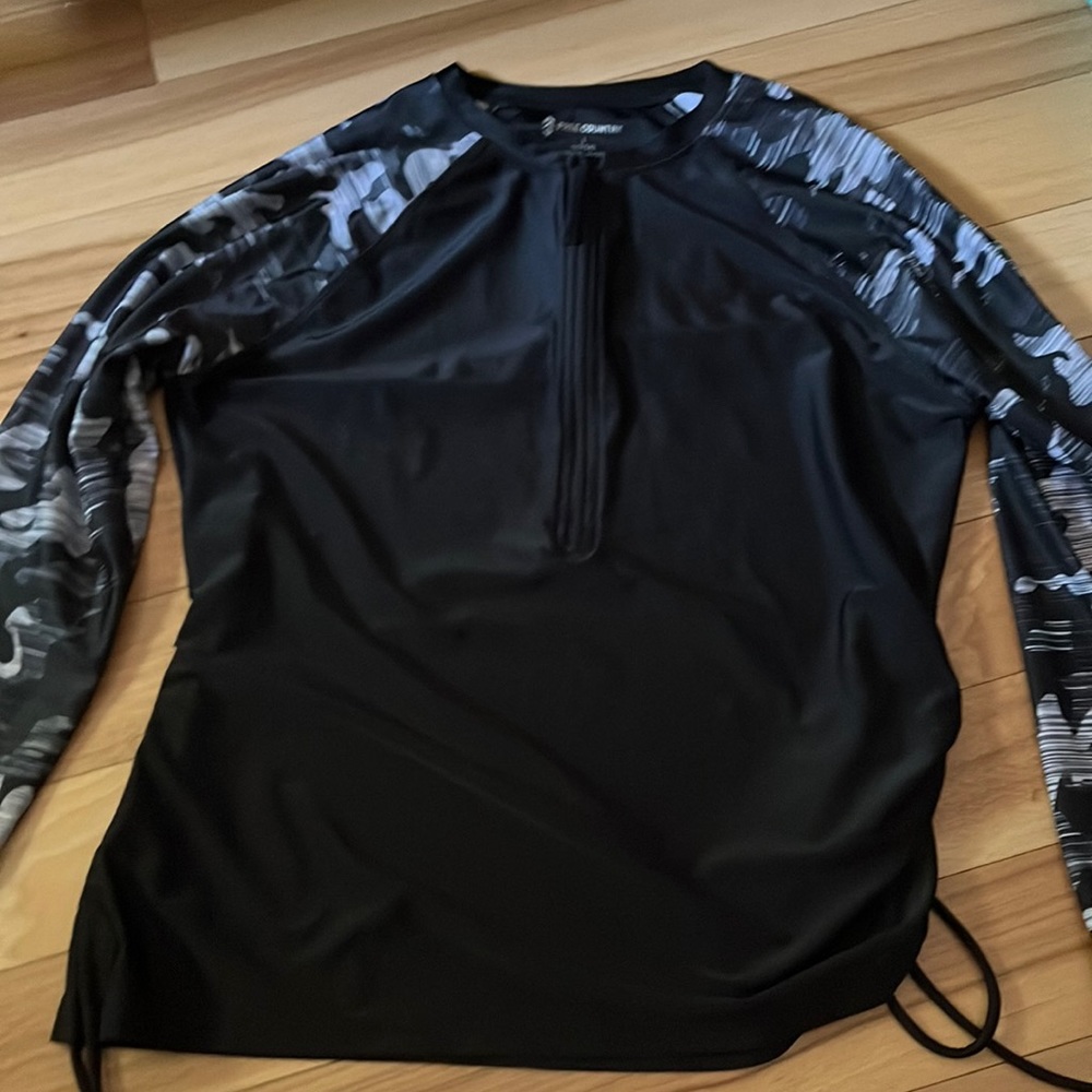 Free Country Large Athletic long sleeve